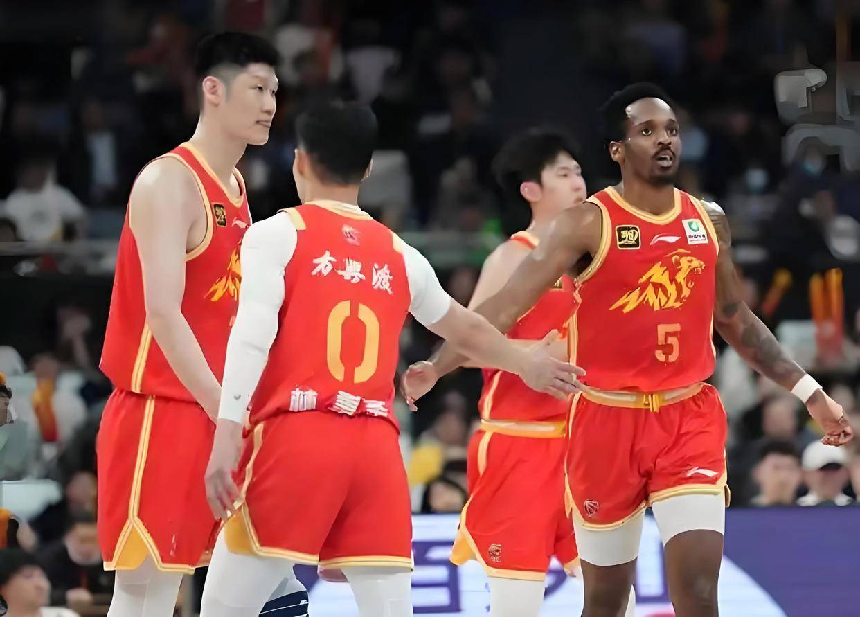 金年会网站-CBA季后赛关键时刻再迎强敌，浙江稠州绝杀压哨，主帅态度——信心回归，更衣室氛围转暖的简单介绍-金年会网站